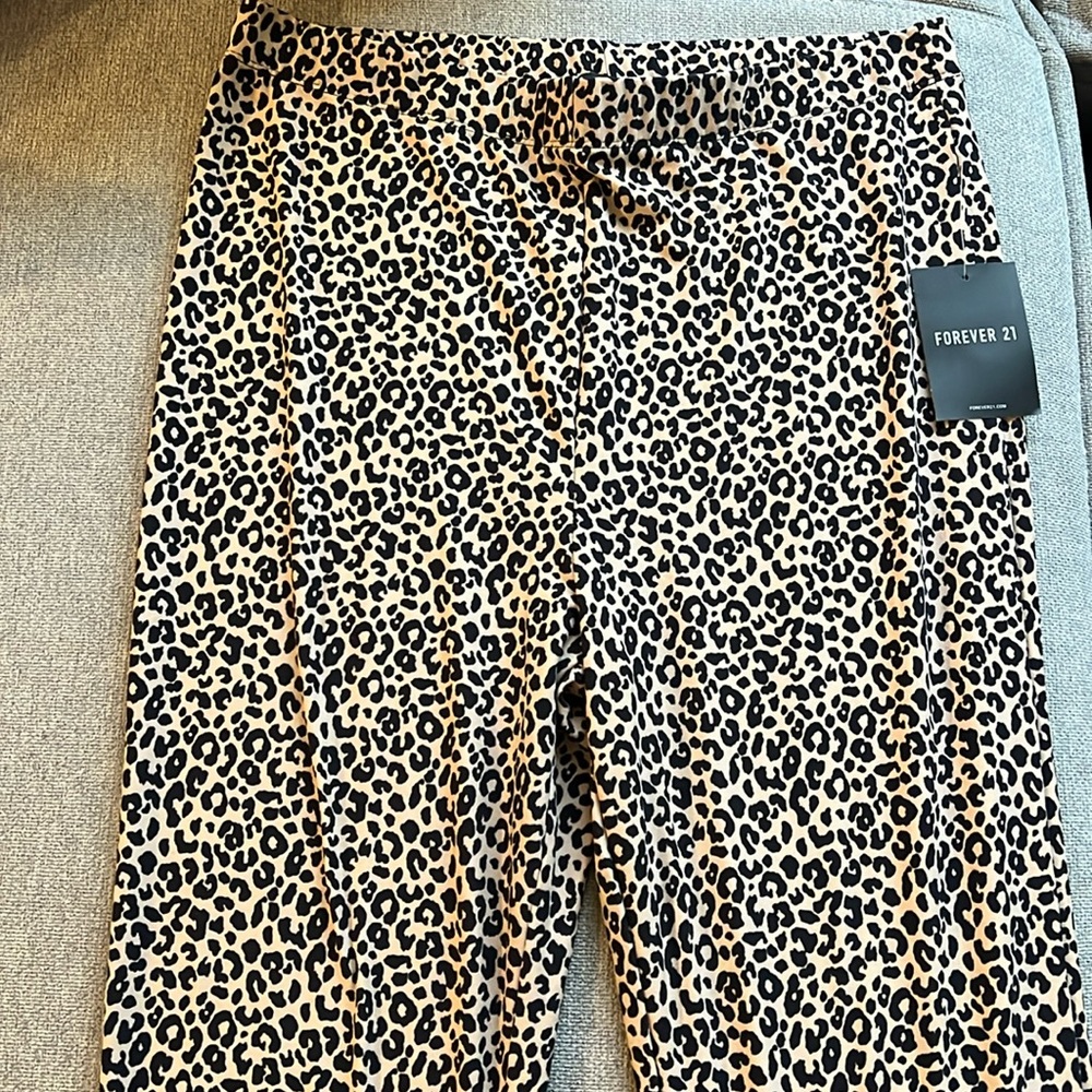 Forever 21 | Cheetah Print Pants 🐆